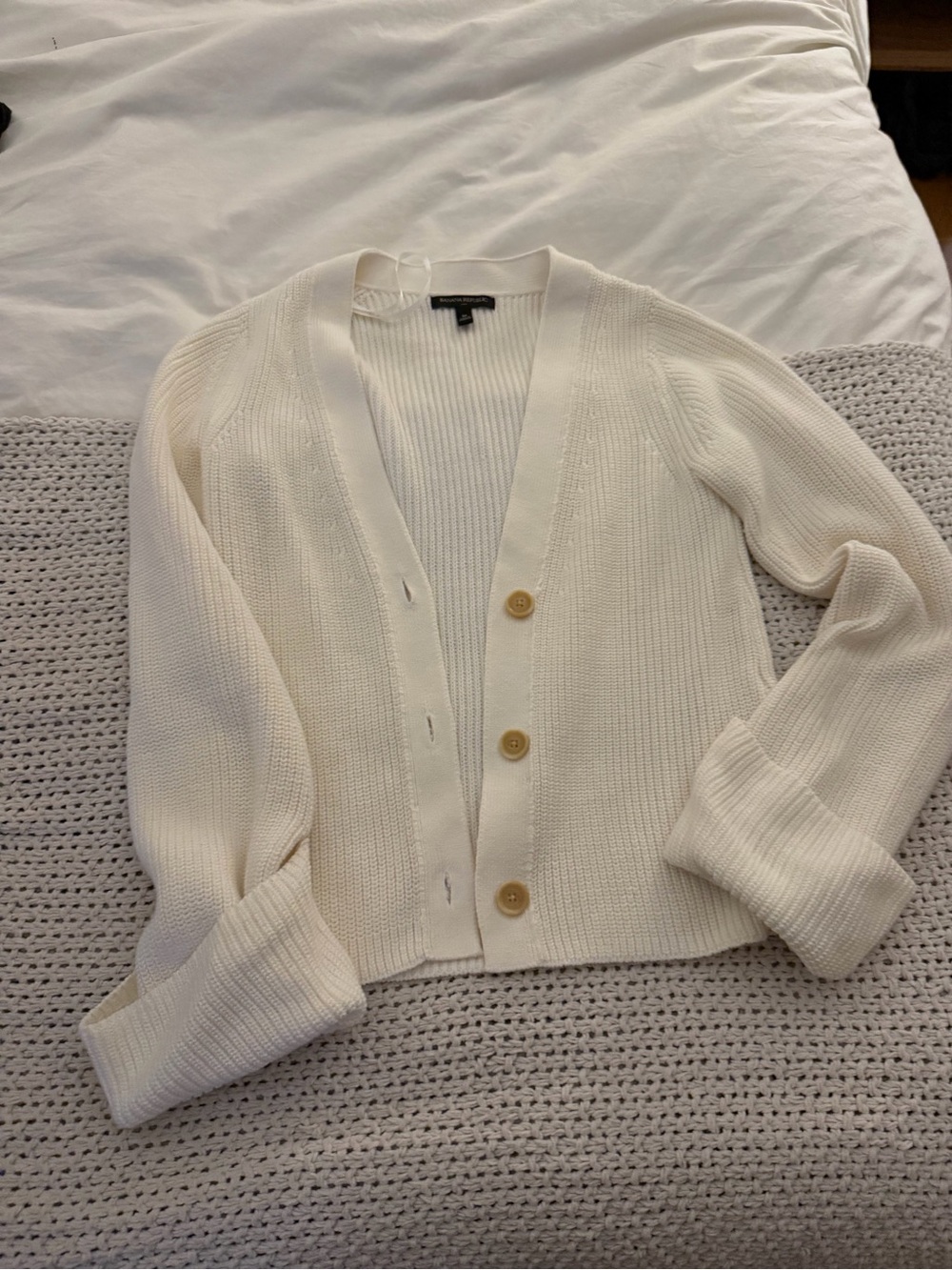 Banana Republic cream Ribbed V-Neck Button Cardigan Sweater - Unbranded